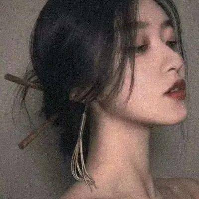 清清又肉又扭